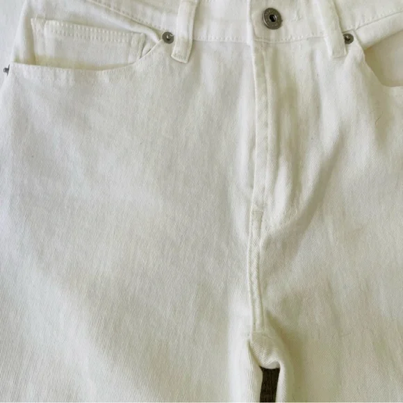 Chelsea & Violet White Denim Straight Leg Pant Size 27 Like New - Picture 5 of 8